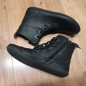 Groundies Women's Salzburg Barefoot Boots Black Smooth Leather Size 10